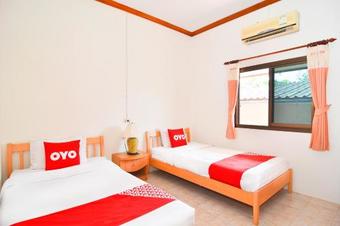 Hostal Oyo 570 Seaside Hua Hin