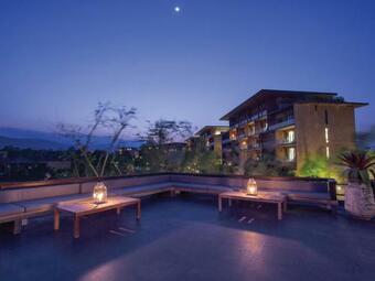 Hotel Atta Lakeside Resort Suite