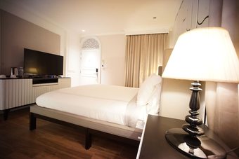 Hotel Nirvanan House