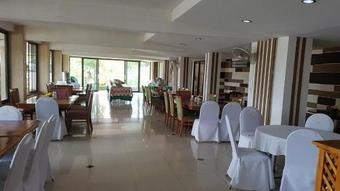 Hotel Pc Grand Sakol