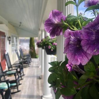 Spouter Inn Bed & Breakfast