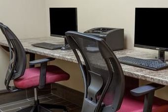 Posada Timmins Inn & Suites