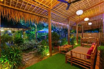 Bed & Breakfast An Bang Beach Ceramic House