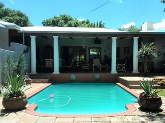 Hostal Dekat Self Catering