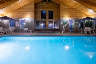 Grandstay Hotel & Suites