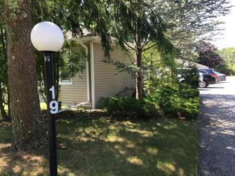 Westhampton Seabreeze Motel