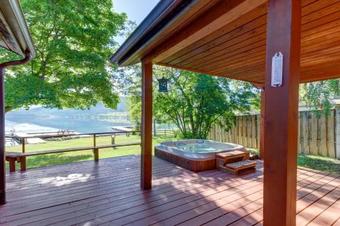 Skipping Rock Lakehouse