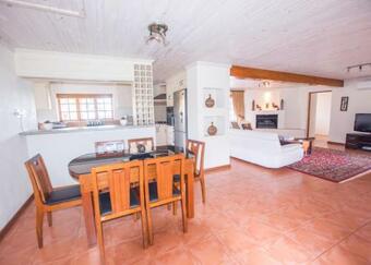 Hoyohoyo Koeltehuis Farm Lodge