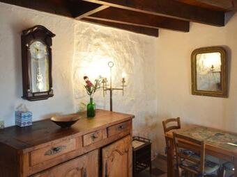 Spacious Holiday Home With Swimming Pool In Accons