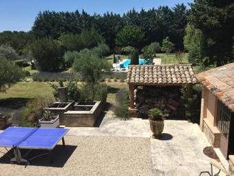 Superbe Mas Proven�al 600m2 Avec Une Superbe Piscine Chauff�e Et Tr�s Grand Jardin 9000m2, Situ� Au C?ur Du Luberon En Campagne Proche De L'isle Sur La Sorgue, 12 Personnes, Ls2-17 Fignoulado