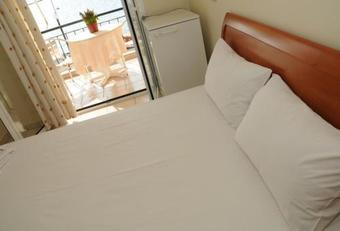 Hostal Delfini