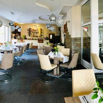 Hotel Fenyves Sz�lloda �s Konferencia-k�zpont