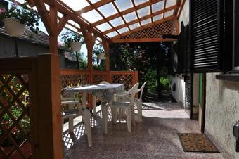 Juh�sz Vend�gh�z