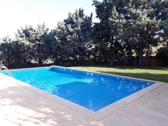 Villa Corina Near The Airport