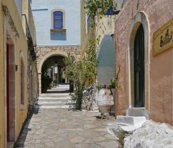 Arolithos Traditional Village Hotel