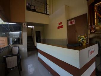 Hotel Oyo 24134 Diamond Foodway