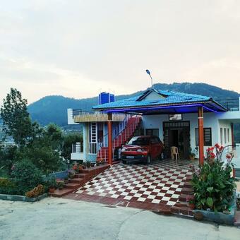 Hotel Vignesh Holiday Inn