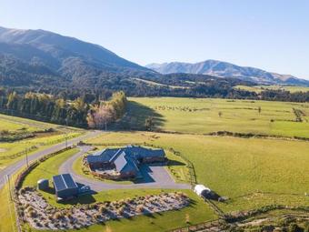 Staveley Heights B&B