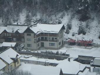 Hostal Pensiunea La Rachitele