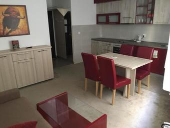 Holiday Wing Apartments