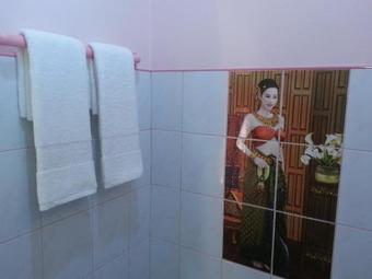 Hostal Baan Suan Pa Payoong Resort