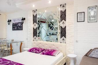 Apartamento Studio On Oliinyka Street