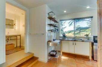 The Artists' Beachhouse