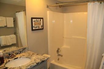 Windward Pointe 1002