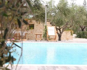 Hostal Aelia Home Suites