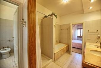 Montecatini Terme Villa Sleeps 10 Pool Wifi