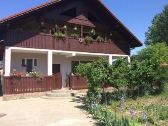 Agroturismo Casuta Dintre Salcii