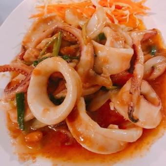Saeng Tai Amphawa