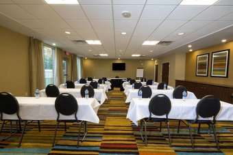 Hotel Fairfield Inn & Suites By Marriott Detroit Chesterfield