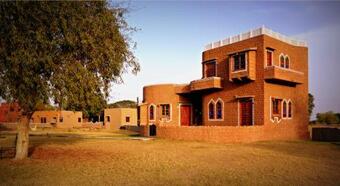 Hotel Desert Haveli Resort & Camp