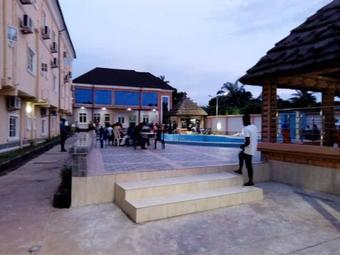 Glajosh Hotels