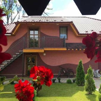 Albergue Hotel- House Svalyava