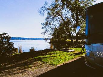 Motel The Waterfront At Potlatch