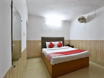 Oyo 12023 Hotel Jasmine