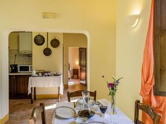 Fabulous Country House With Wifi In Monte San Martino Italy