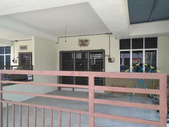 Homestay Eryna Pertama - Tanjung Malim