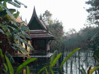 Hotel Momchailai River Retreat