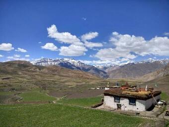 Hotel Lara Home Stay, Langza