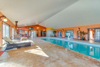 Grapevine Lodge
