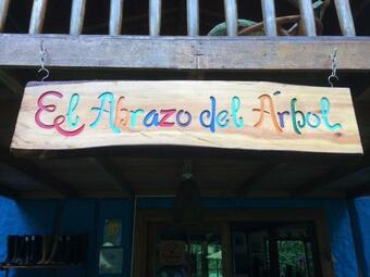 Agroturismo El Abrazo Del Arbol - Farm Eco Lodge