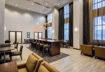 Hotel Hampton Inn & Suites Airdrie