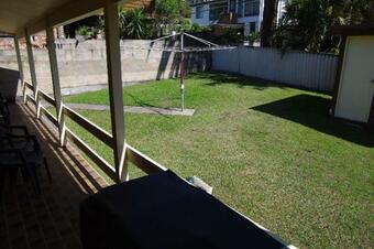 Breakaway, 11 Scott Street