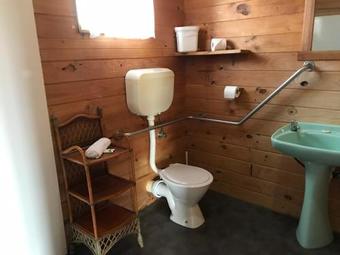 Somerset Beachside Cabin And Caravan Park