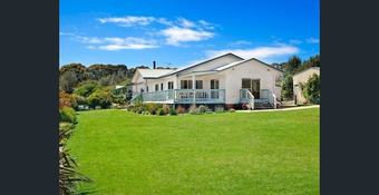 Lodge Mystery Bay Cottages