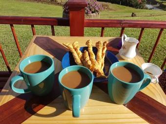 Bed & Breakfast Poas Paradise