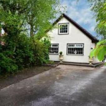 Sherwood Cottage Bed And Breakfast